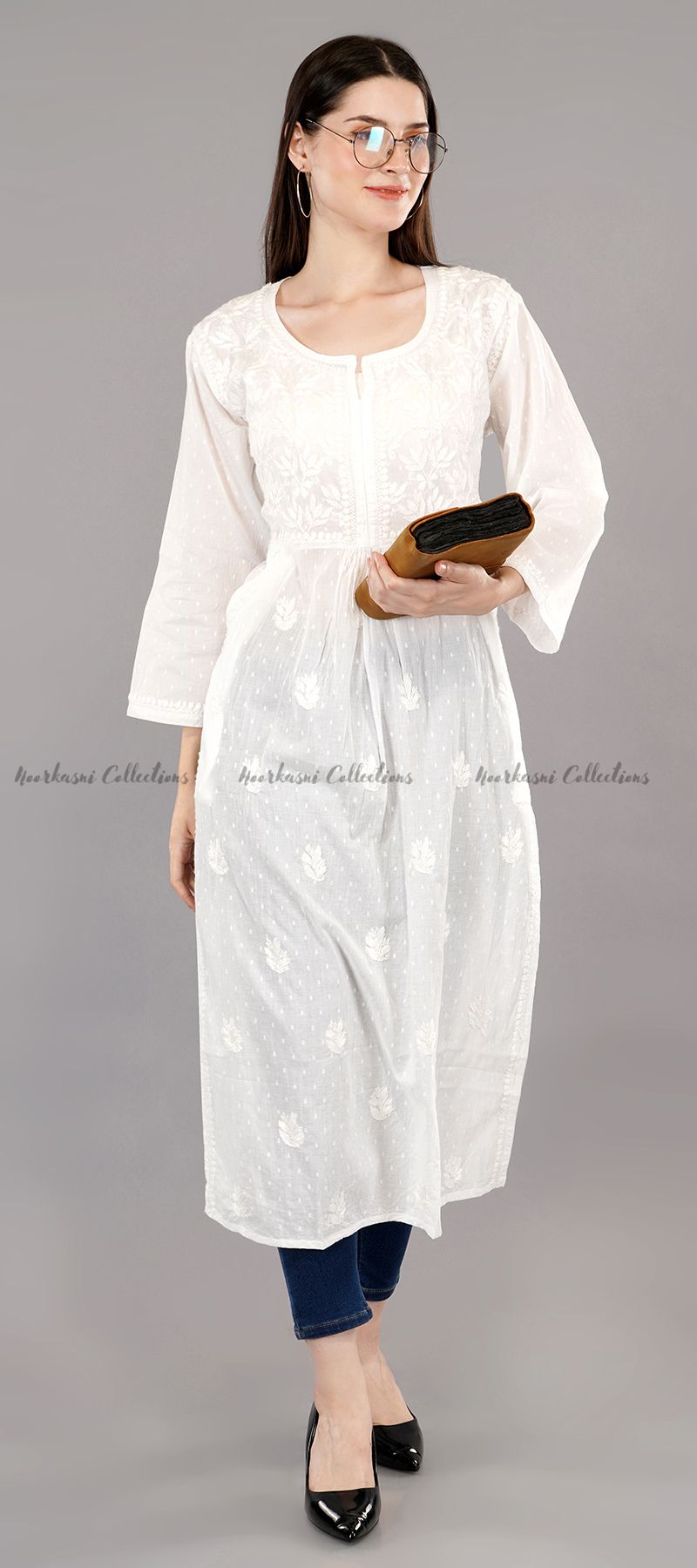 Noorkasni Collections_PureCotton_White_Chikankari_Kurti