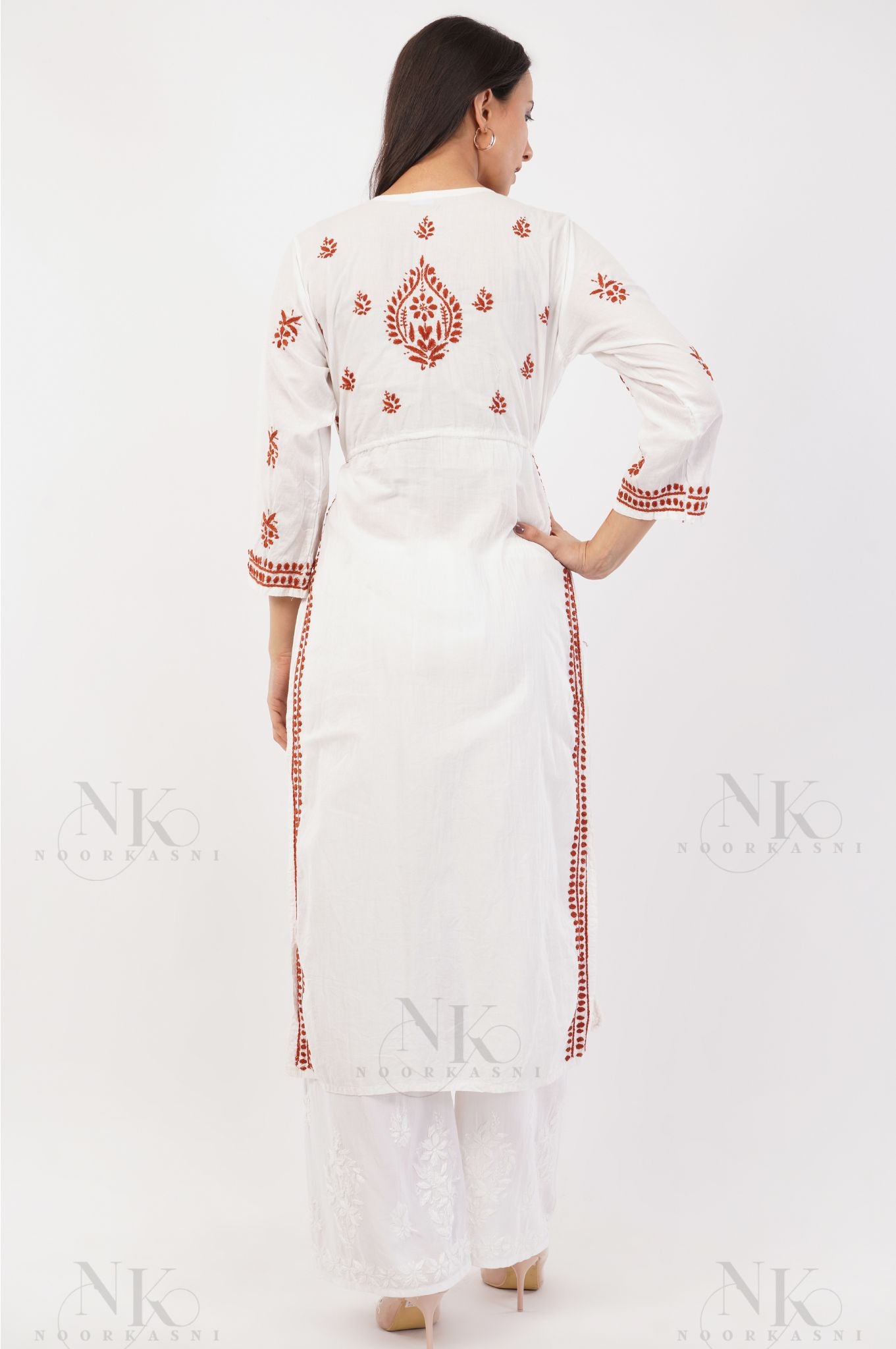 Noorkasni Hand Embroidered Cotton Mulmul Nyra Cut, Color thread chikankari